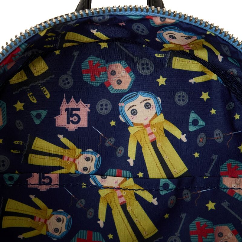 Mochila Loungefly Muñeca Coraline – Los mundos de Coraline