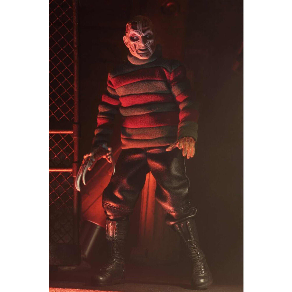 Figura NECA Freddy Krueger 20 cm – La Nueva Pesadilla