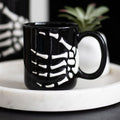 Taza Mano de Esqueleto